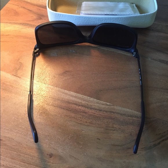 Michael Kors Milo matte black sunglasses - Picture 3 of 6